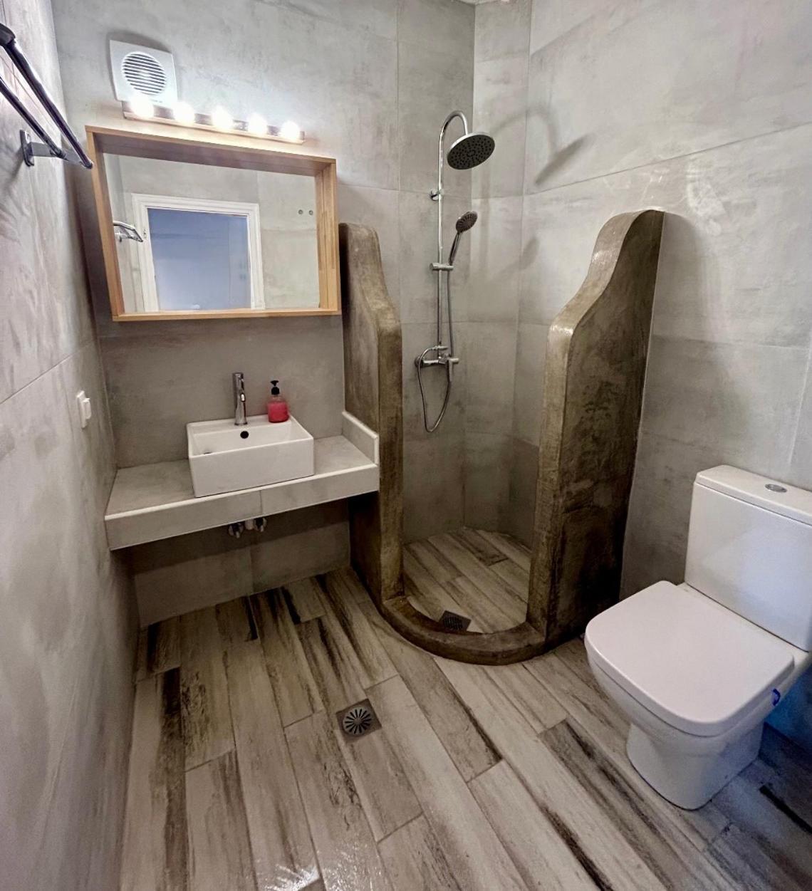 Aegli Apartments سيمي المظهر الخارجي الصورة