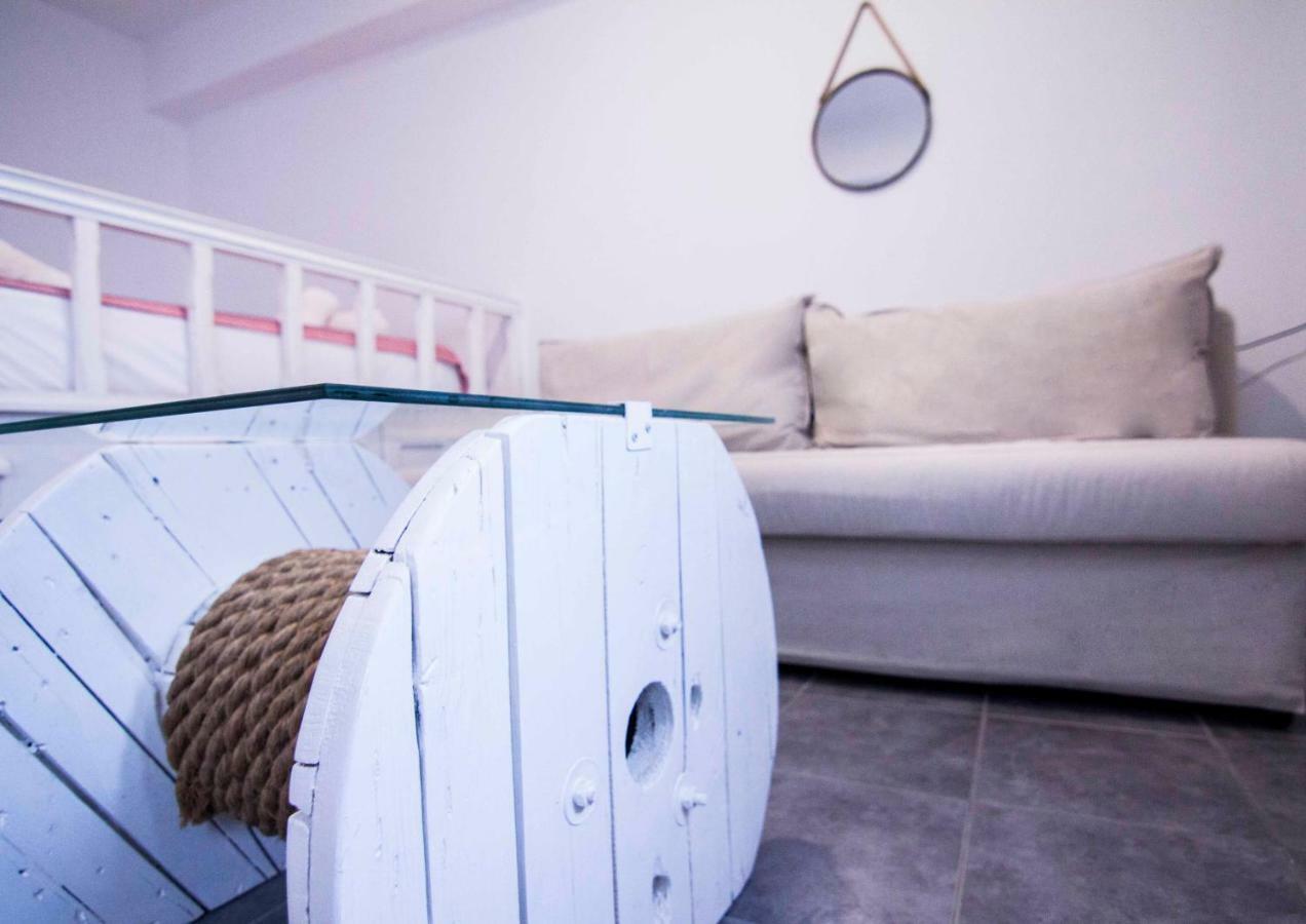 Aegli Apartments سيمي المظهر الخارجي الصورة